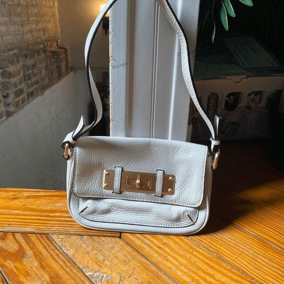 Talbots White Turn-Lock Pebbled Leather Shoulder Bag, MSRP $129 - Picture 5 of 11